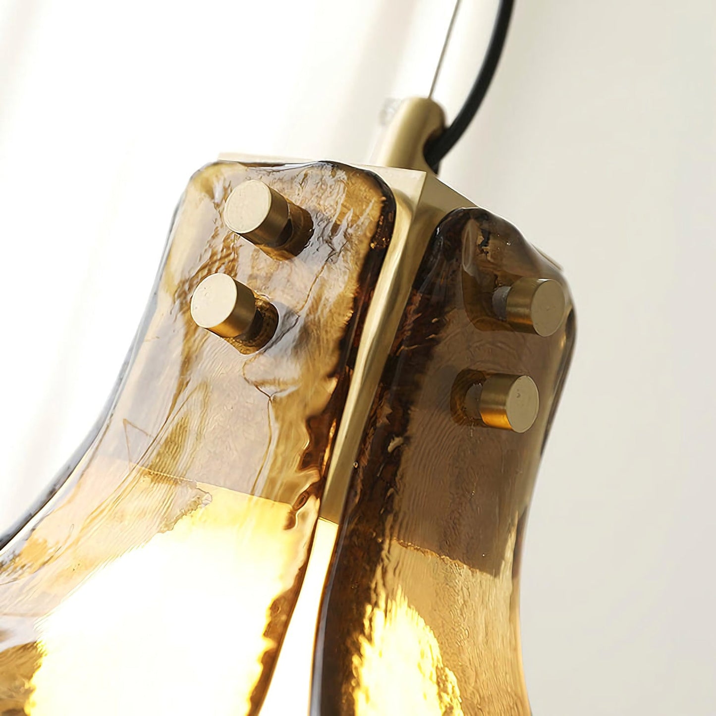 Amber Petal Glass Pendant Light - Nuvé