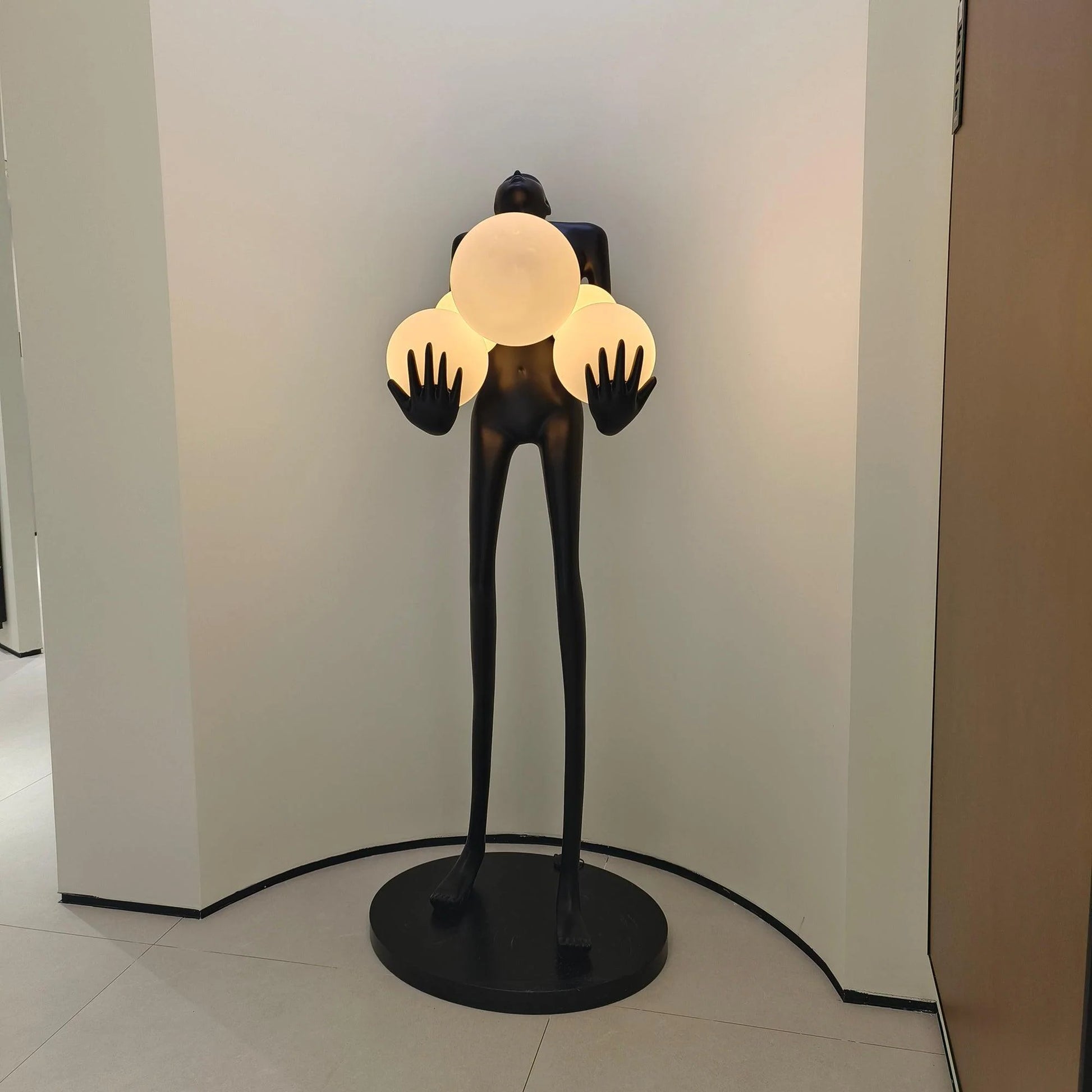 Artistic Decorative Figure Floor Lamp - Nuvé