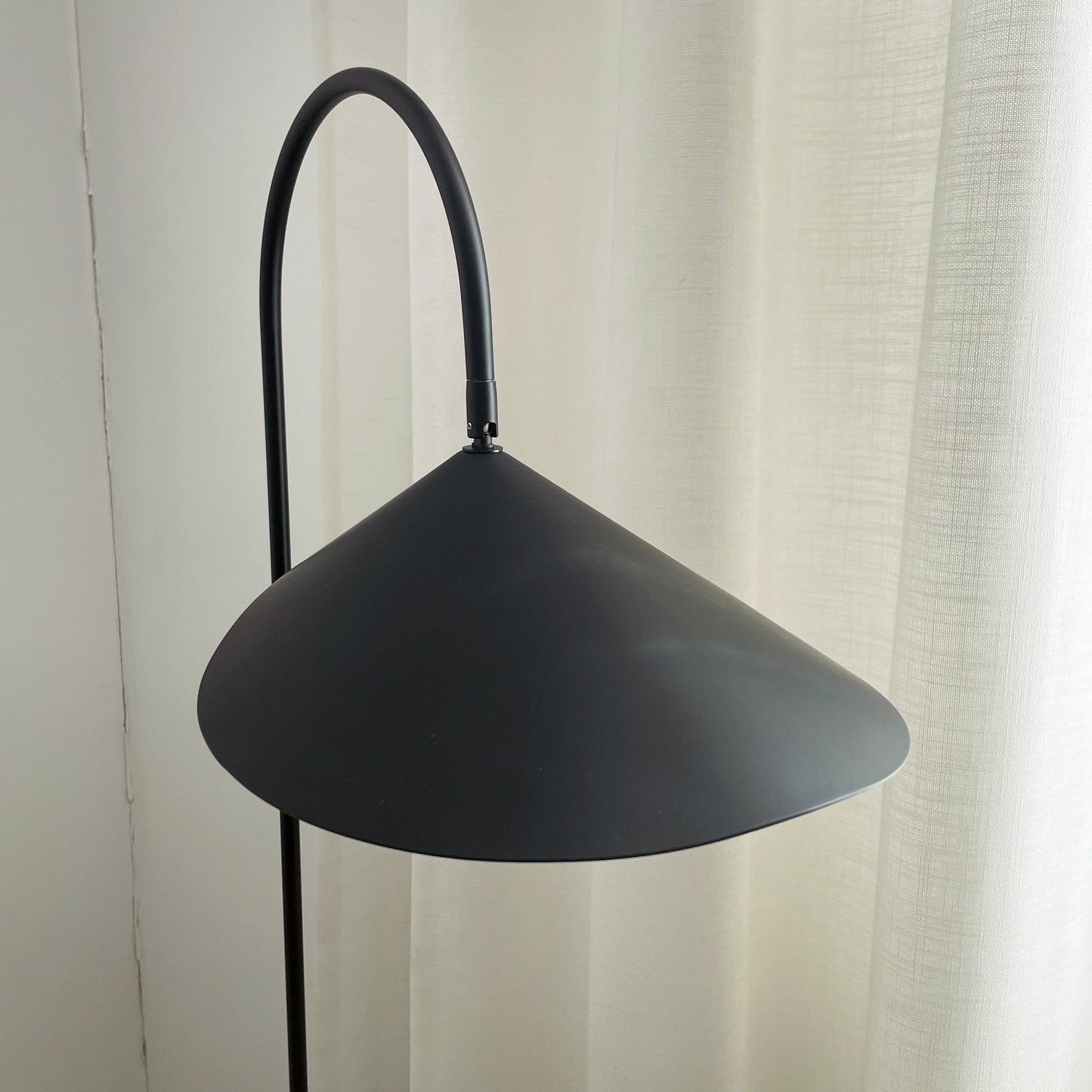 Arum Marble Floor Lamp - Nuvé