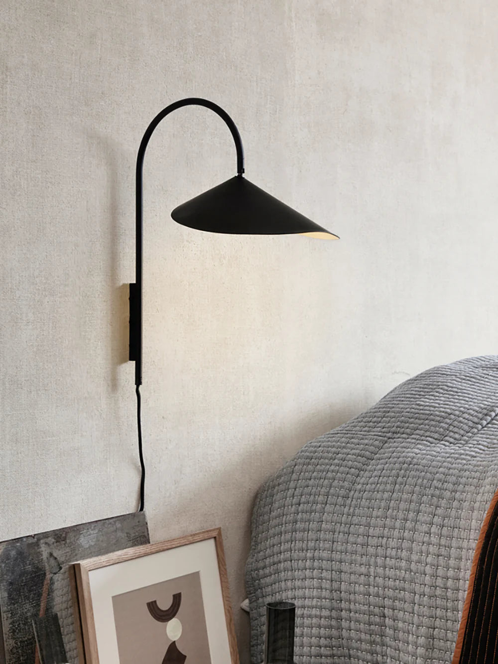 Arum Swivel Wall Lamp - Nuvé
