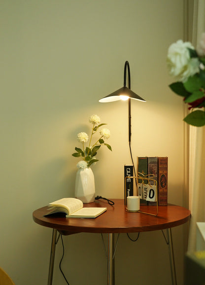 Arum Swivel Wall Lamp - Nuvé