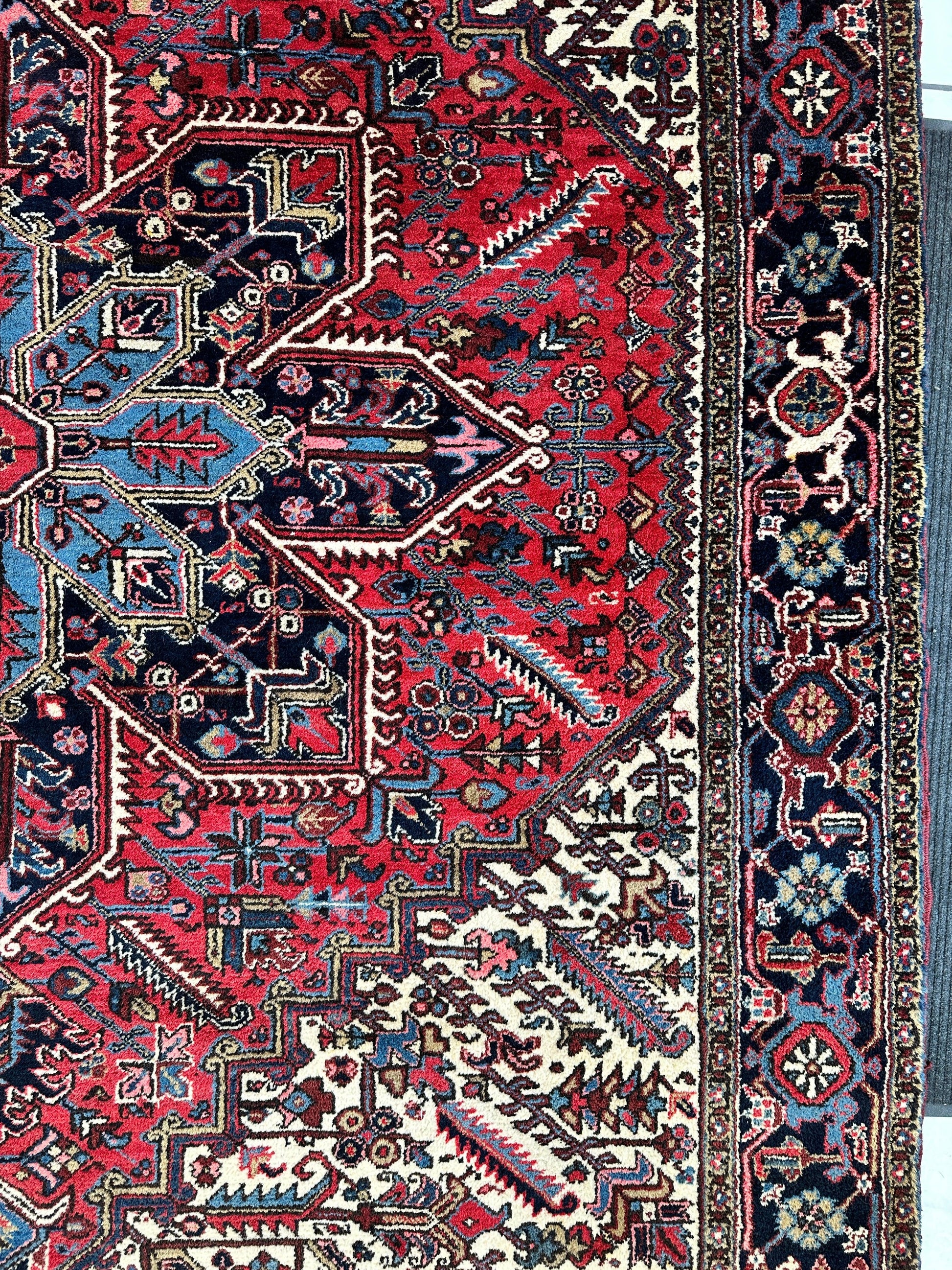 Hand-Knotted Persian Heriz Wool Rug – 9’ x 12’ – Geometric Medallion Design - Nuvé