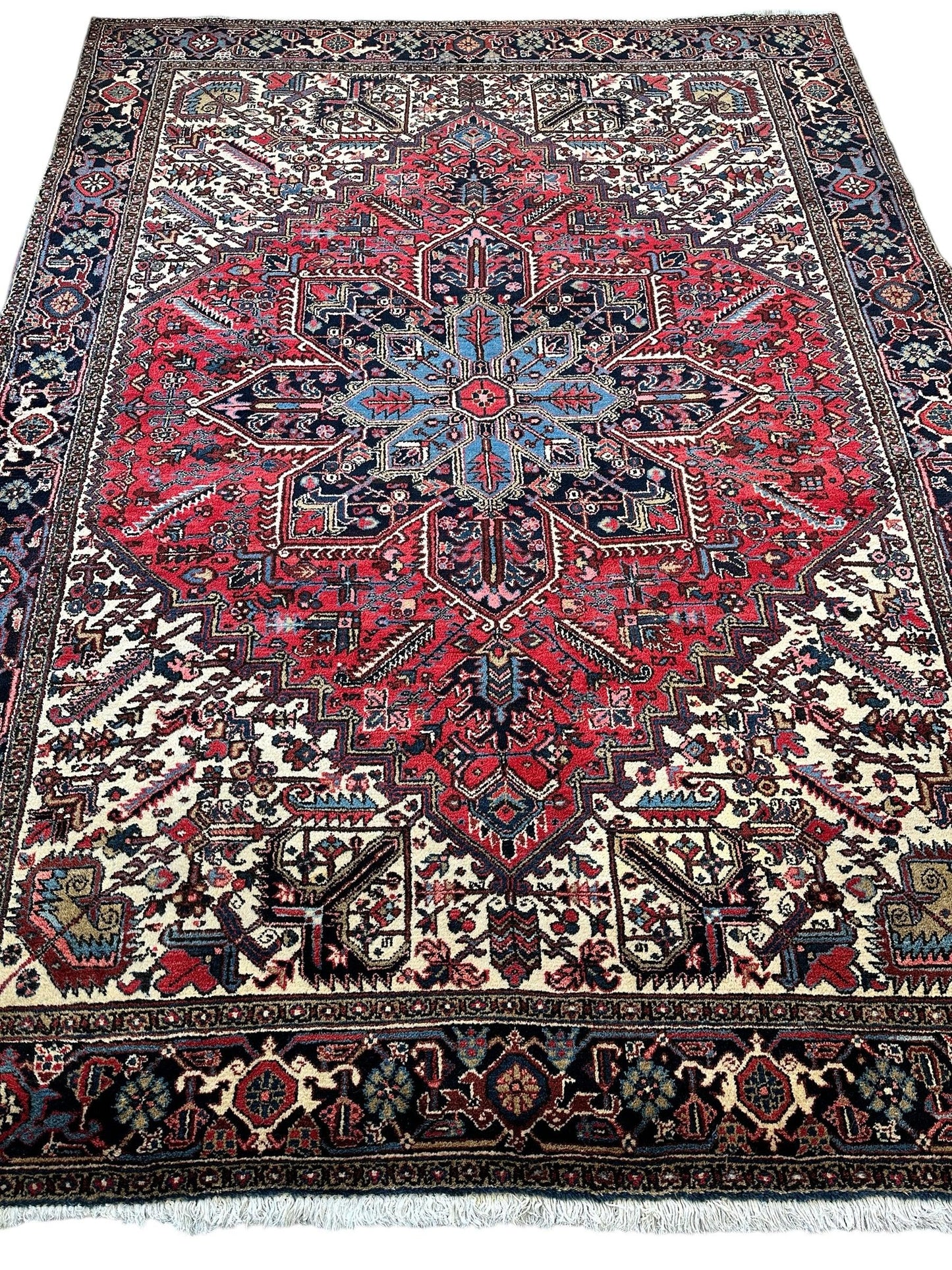 Hand-Knotted Persian Heriz Wool Rug – 9’ x 12’ – Geometric Medallion Design - Nuvé