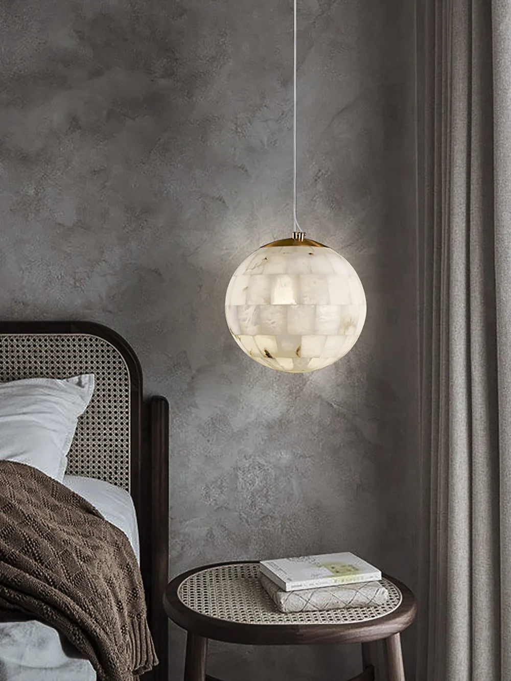 Ball Modern Alabaster Pendant Light - Nuvé