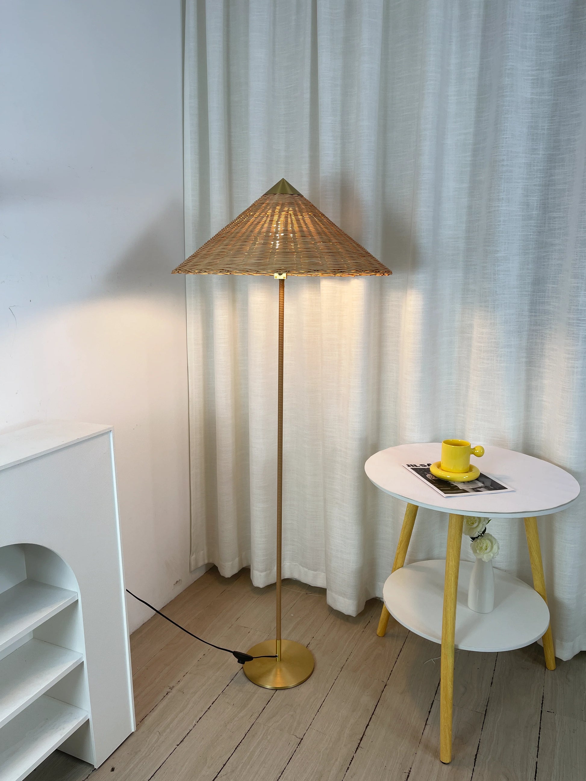 Bamboo Hat Floor Lamp - Nuvé