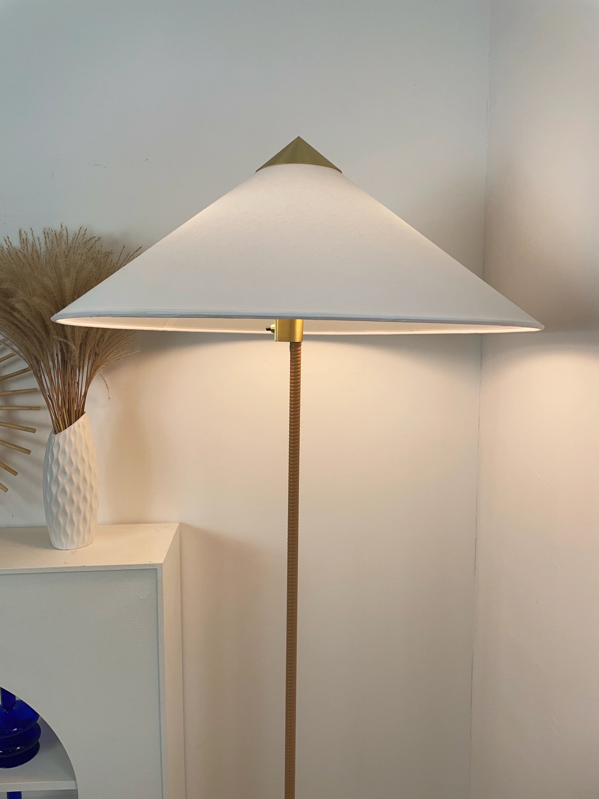 Bamboo Hat Floor Lamp - Nuvé