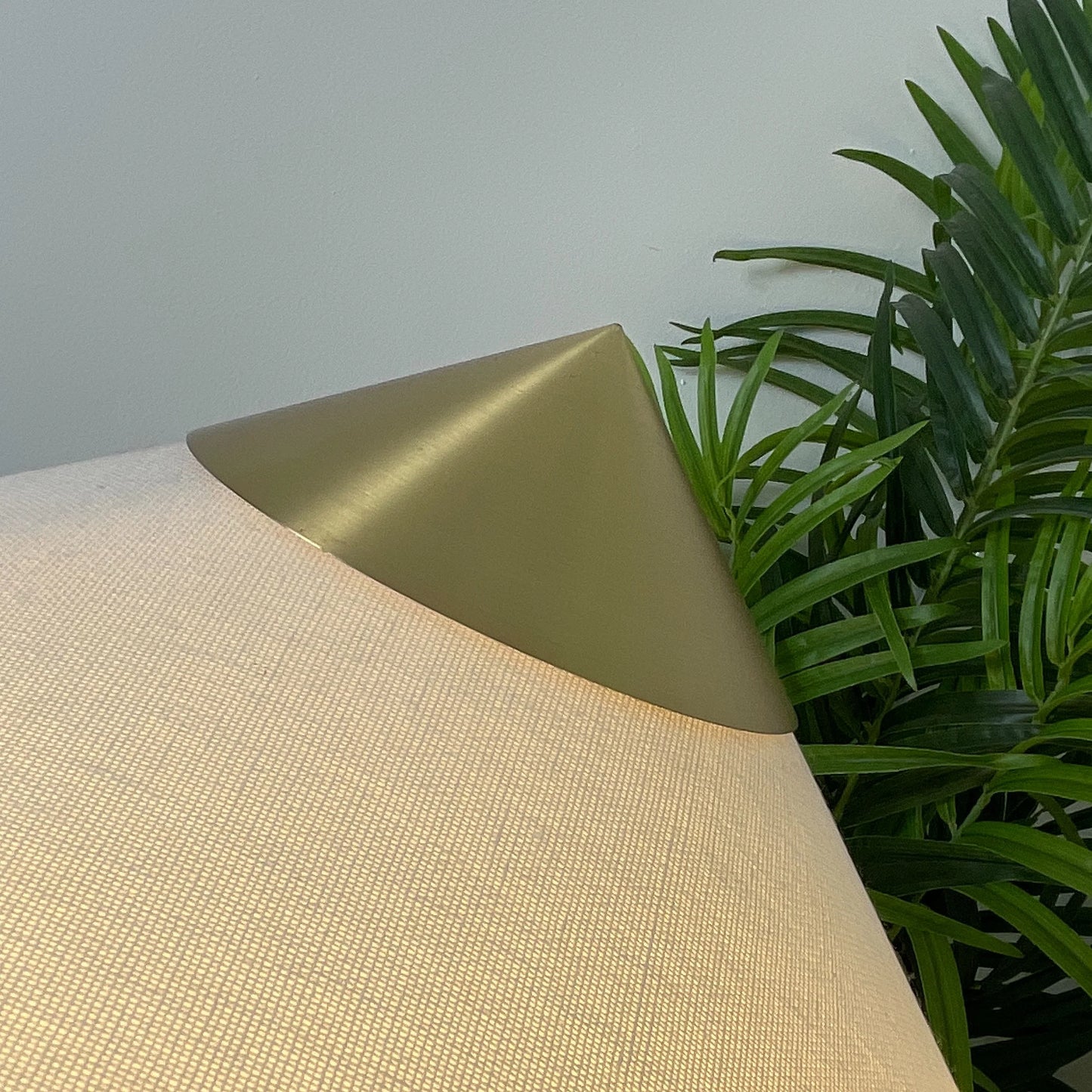 Bamboo Hat Floor Lamp - Nuvé