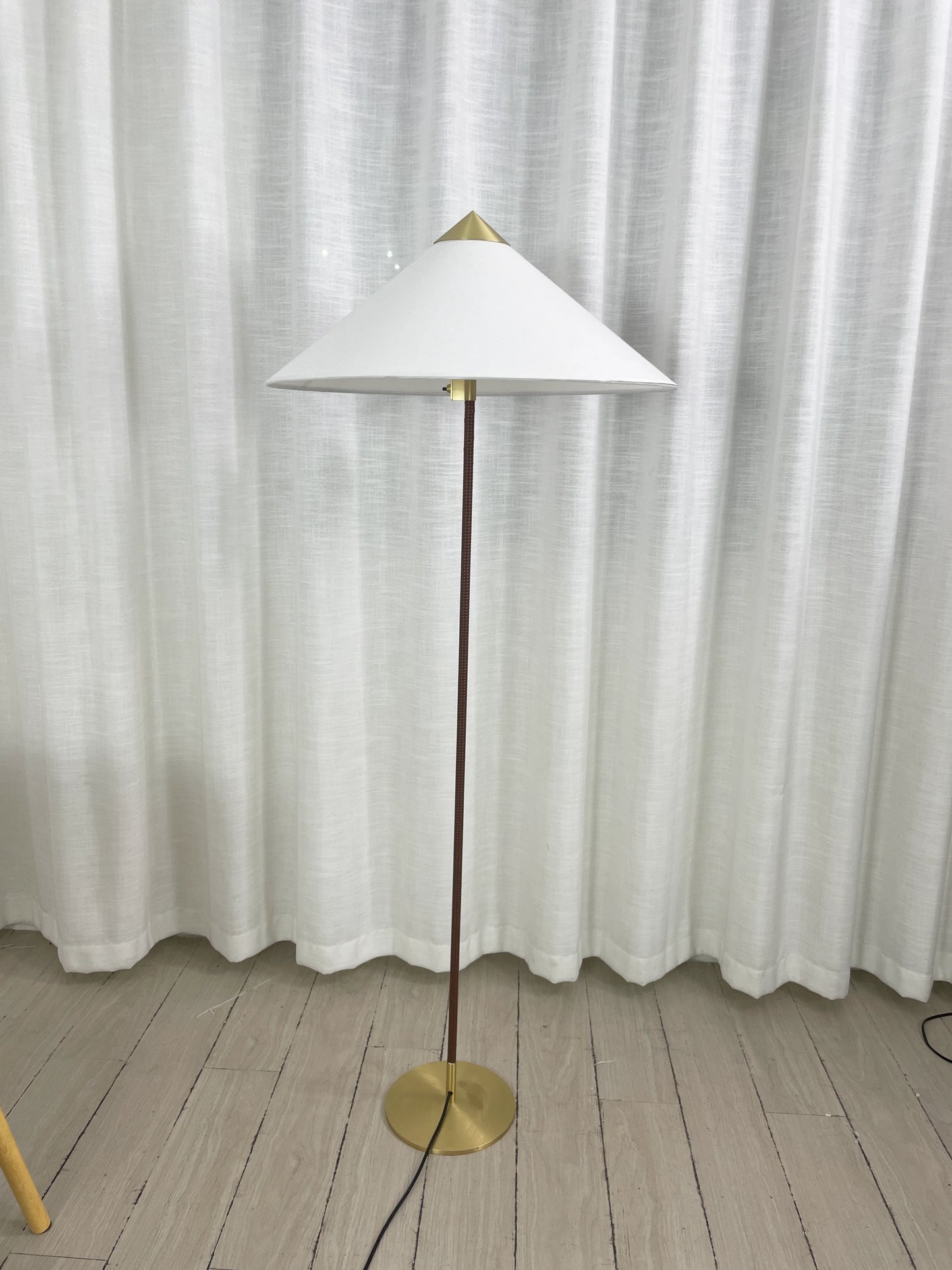 Bamboo Hat Floor Lamp - Nuvé
