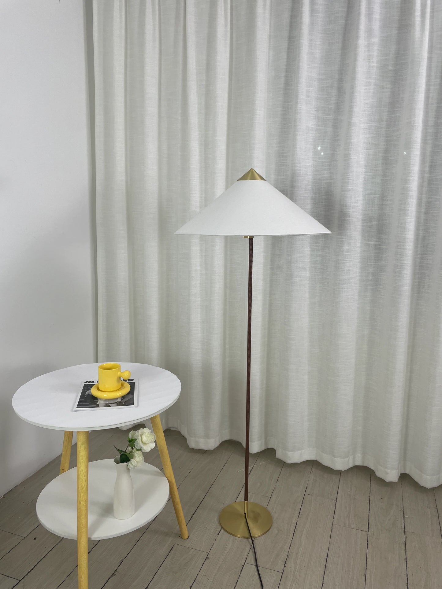 Bamboo Hat Floor Lamp - Nuvé