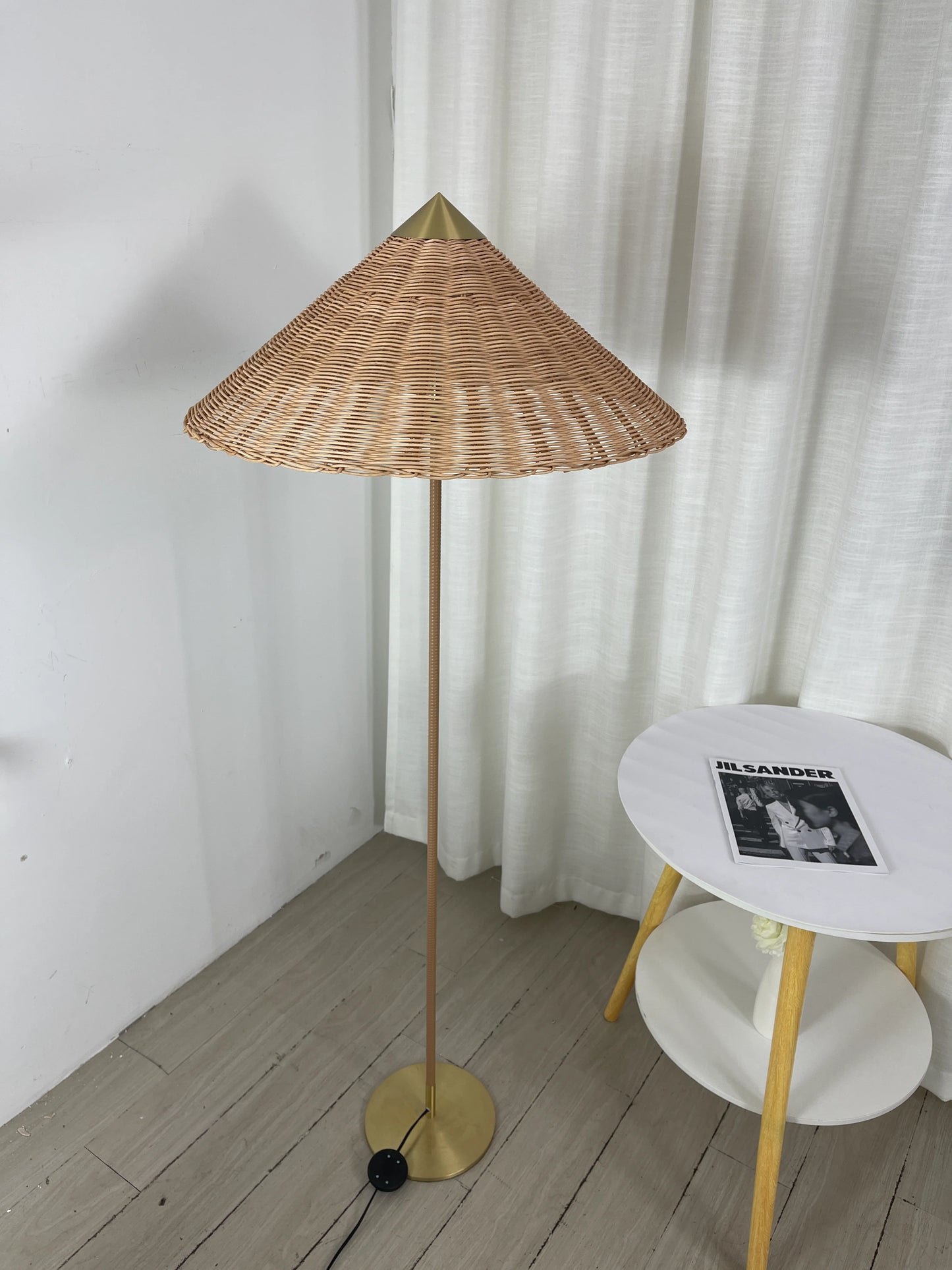 Bamboo Hat Floor Lamp - Nuvé