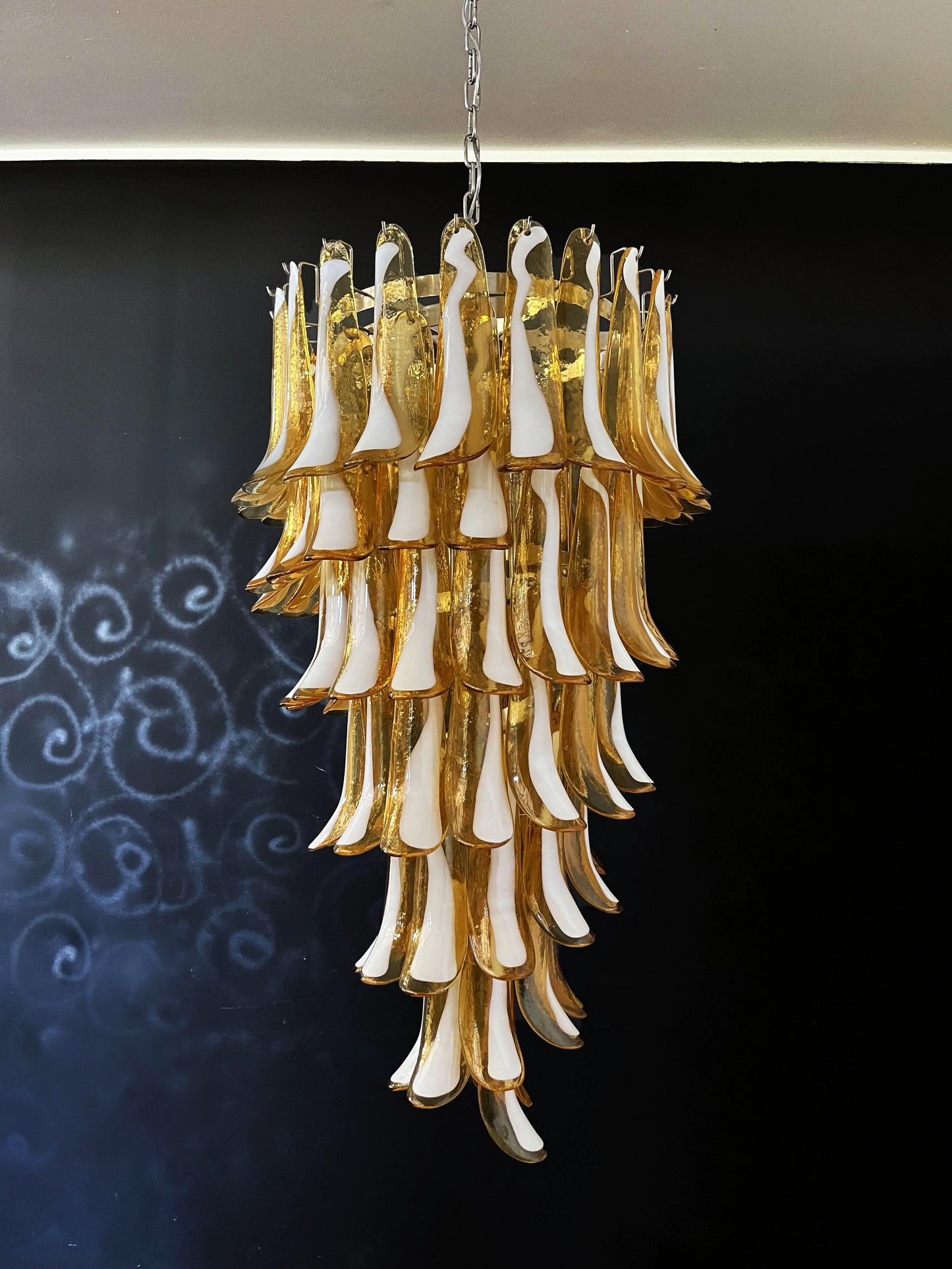 Petals Spiral Murano Amber Chandelier - Nuvé