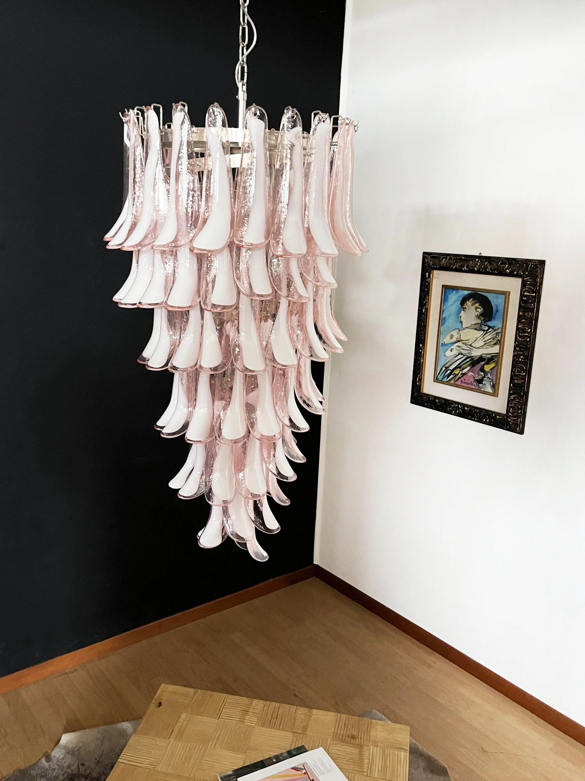 Petals Spiral Murano Pink Chandelier - Nuvé