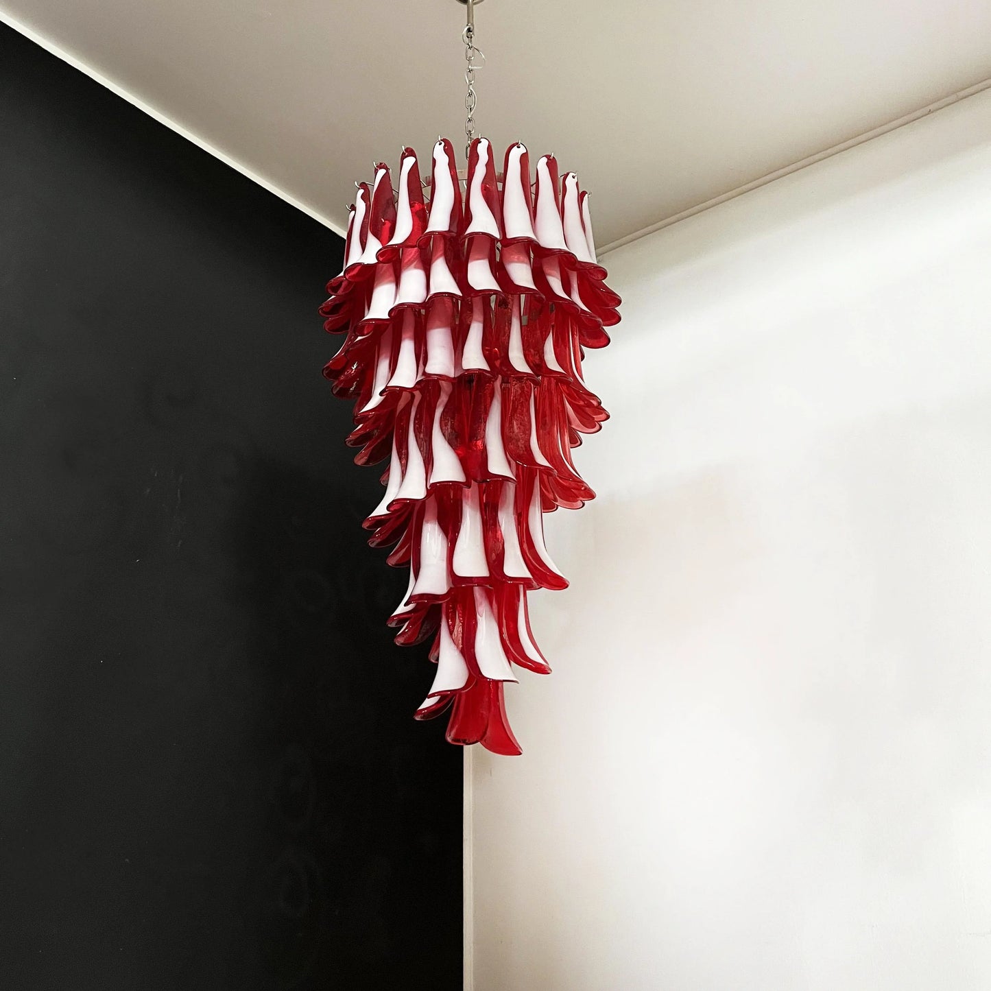 Petals Spiral Murano Red Chandelier - Nuvé