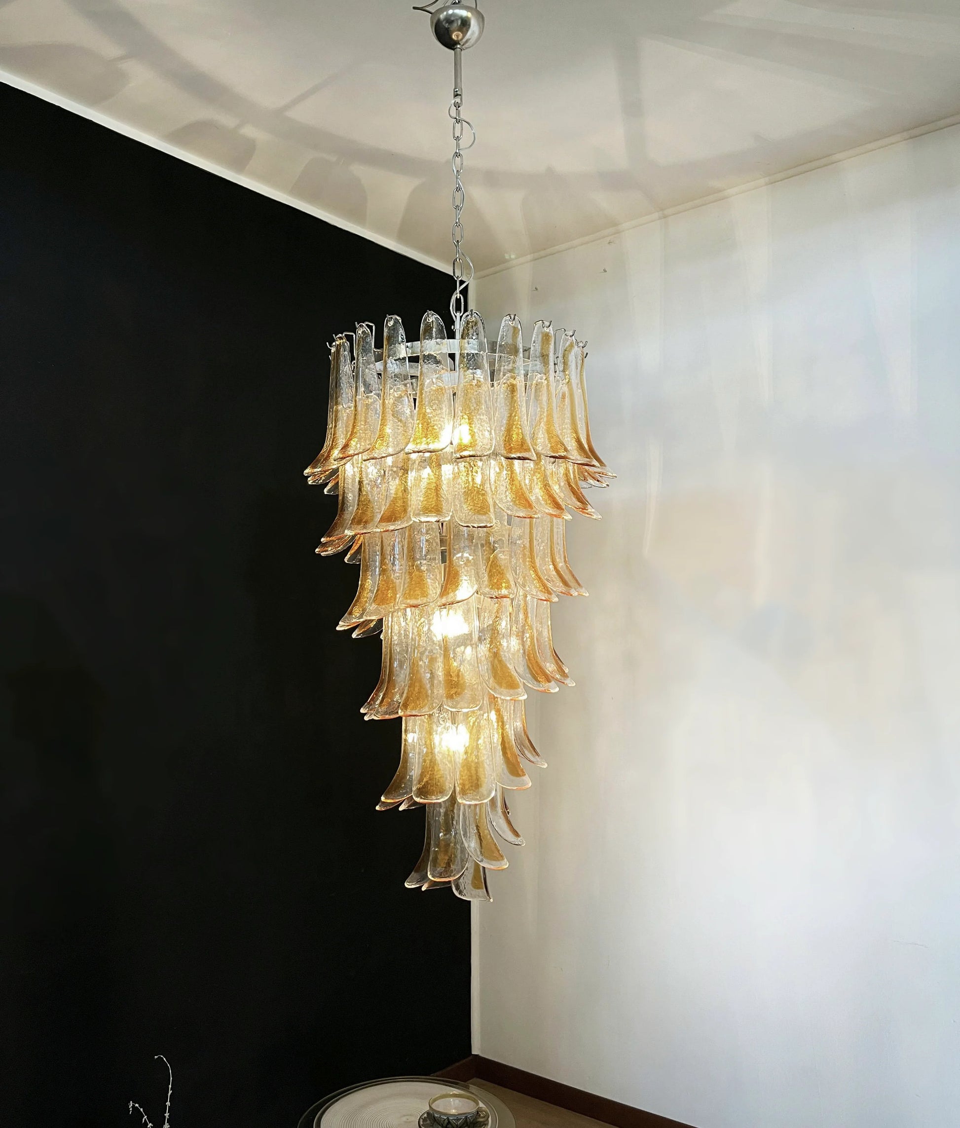 Petals Spiral Murano Transparent Chandelier - Nuvé