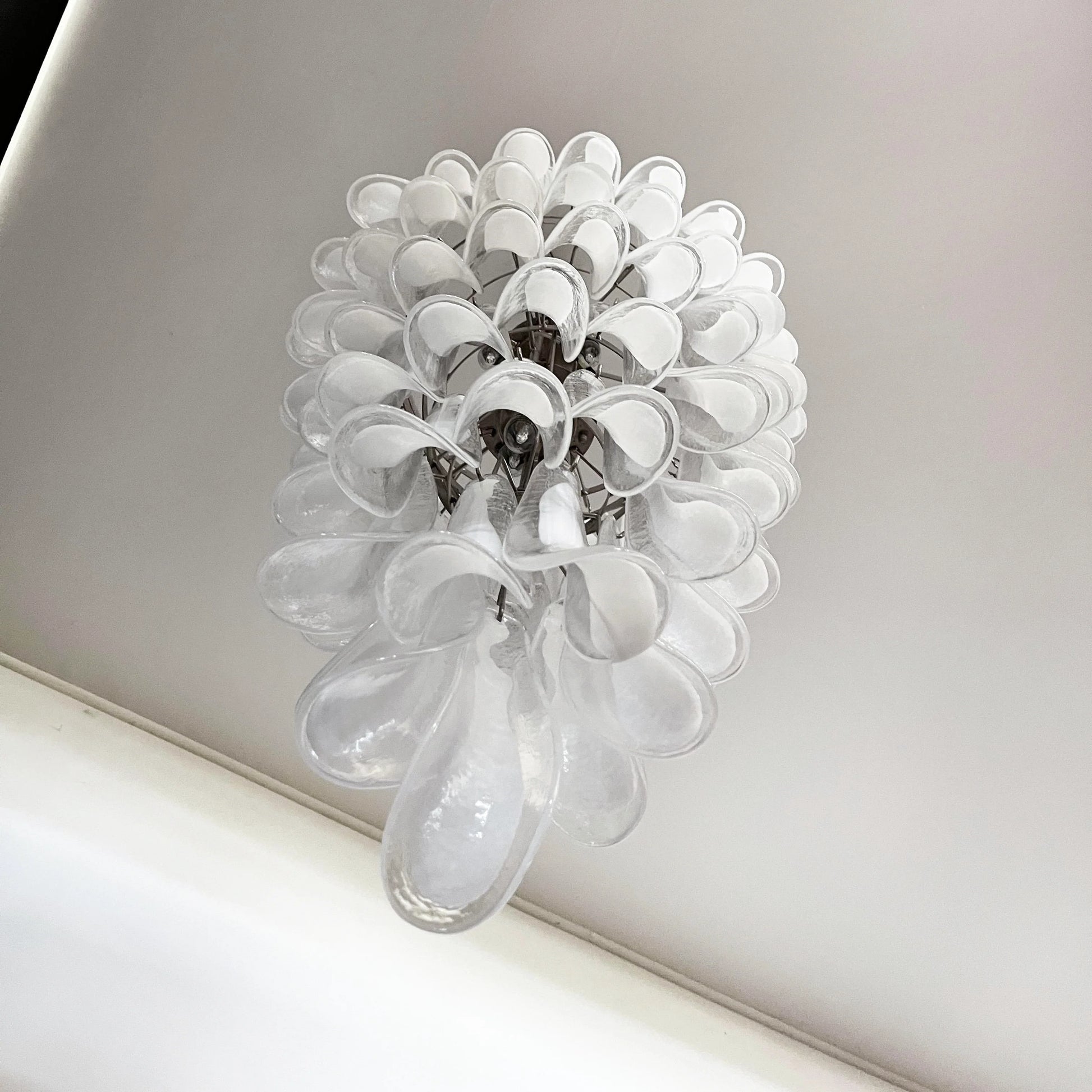 Petals Spiral Murano Transparent Chandelier - Nuvé