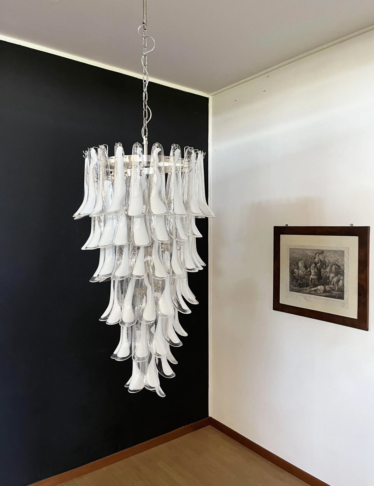 Petals Spiral Murano Transparent Chandelier - Nuvé