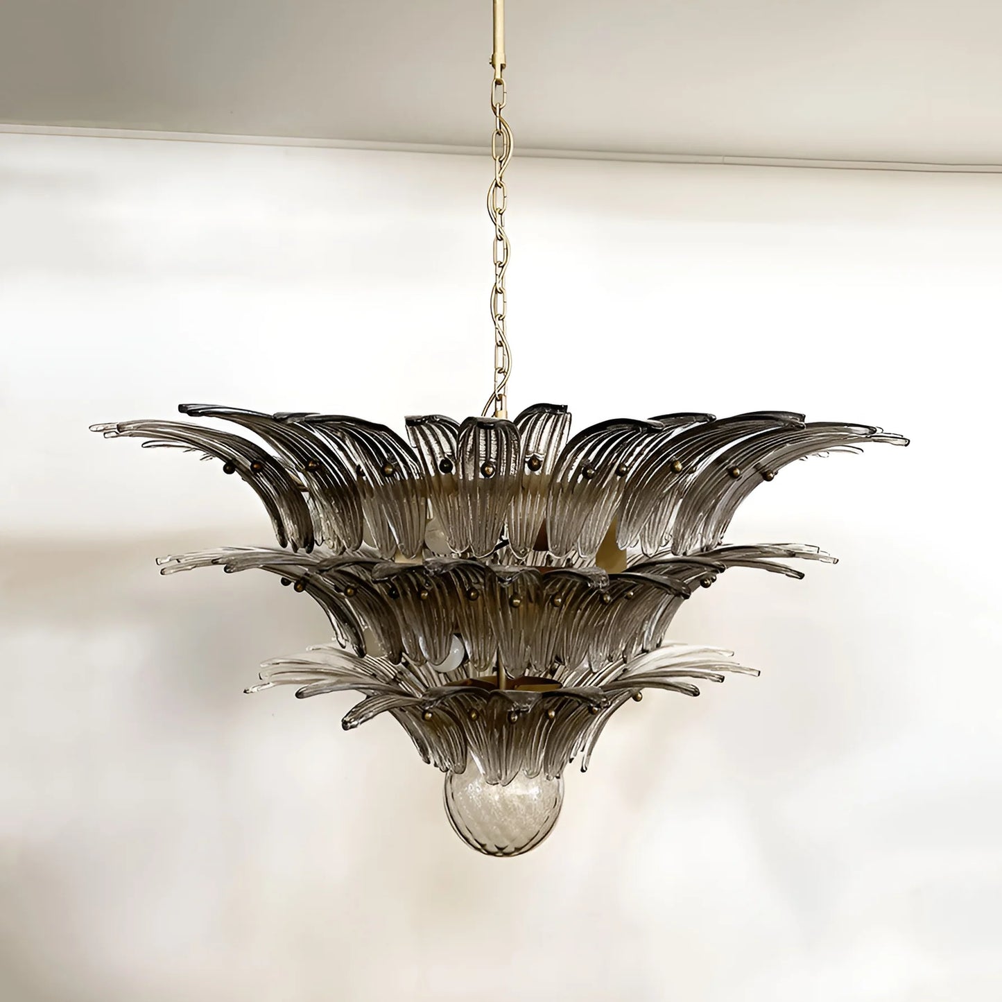 Beautifully Murano Palmette Smoked Chandelier - Nuvé