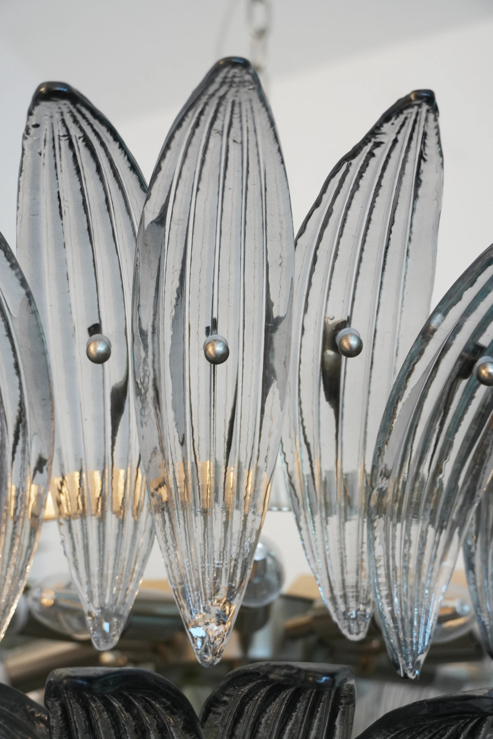 Beautifully Murano Palmette Smoked Chandelier - Nuvé