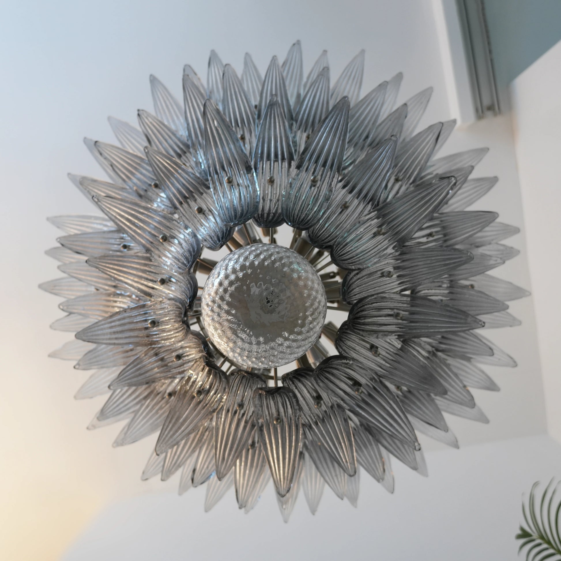 Beautifully Murano Palmette Smoked Chandelier - Nuvé