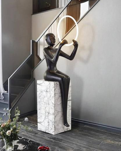 Bella Sitting Sculpture Floor Lamp - Nuvé