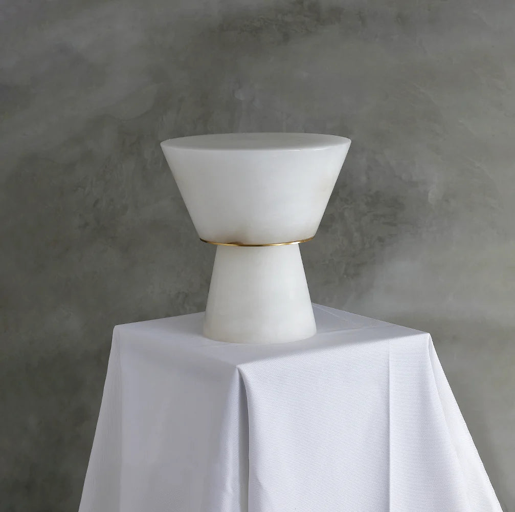 Conical Beta Alabaster Table Lamp - Nuvé