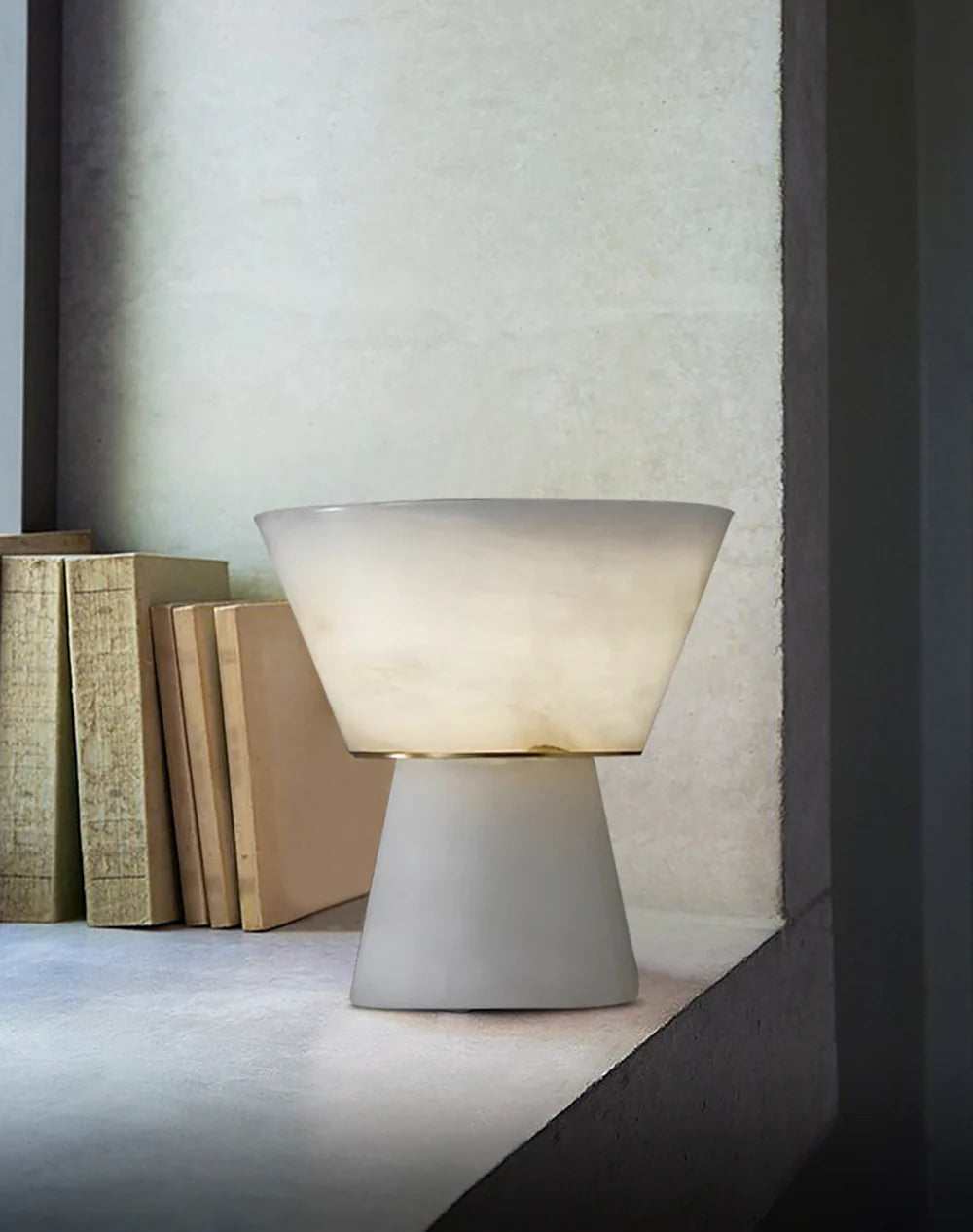 Conical Beta Alabaster Table Lamp - Nuvé
