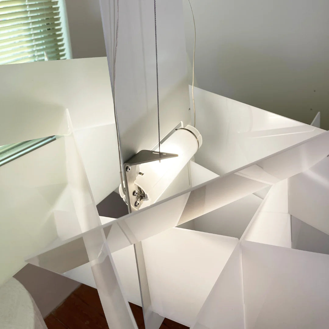 Big Bang Acrylic Chandelier - Nuvé