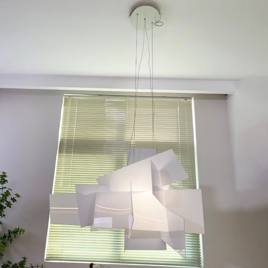 Big Bang Acrylic Chandelier - Nuvé