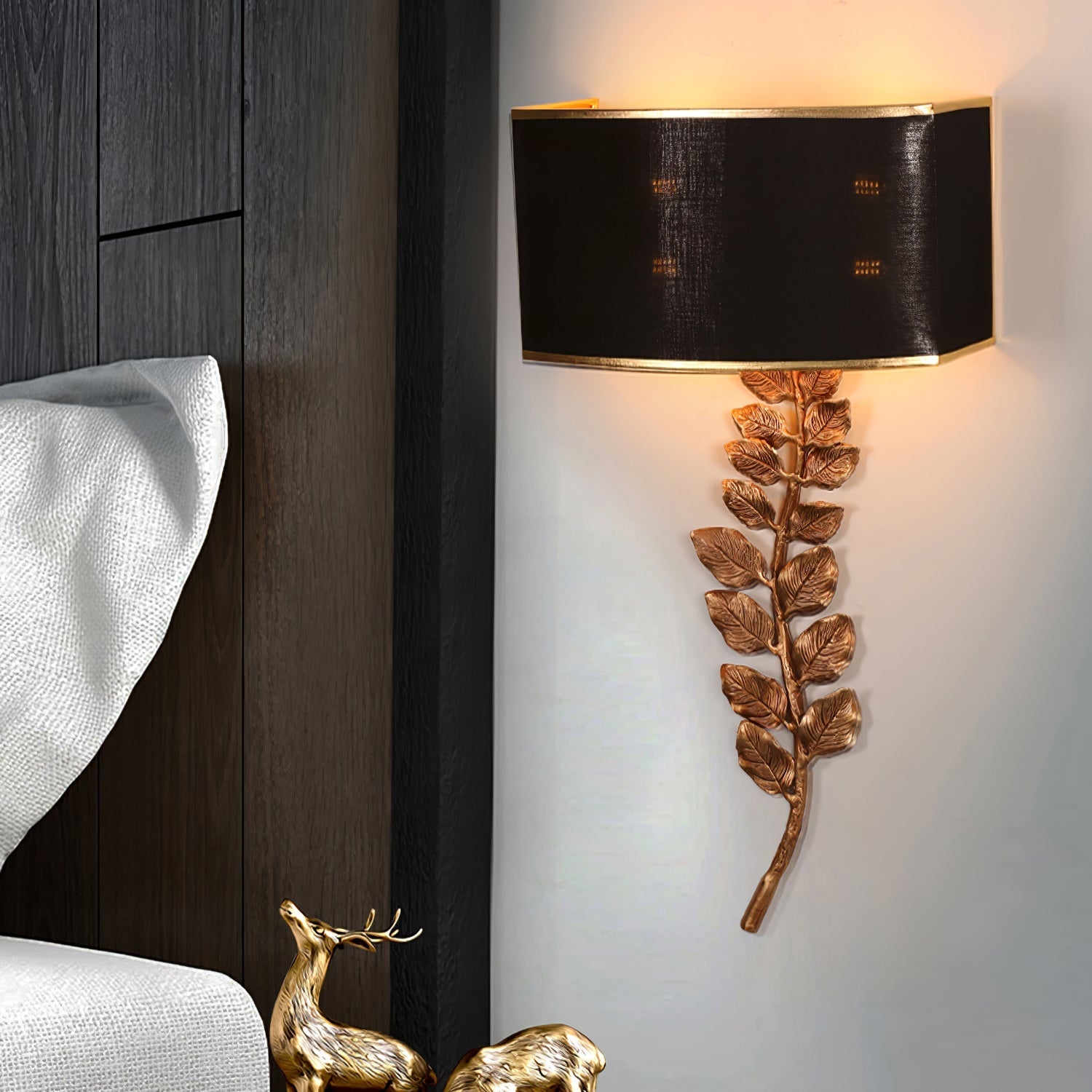 Birdwood Wall Lamp - Nuvé