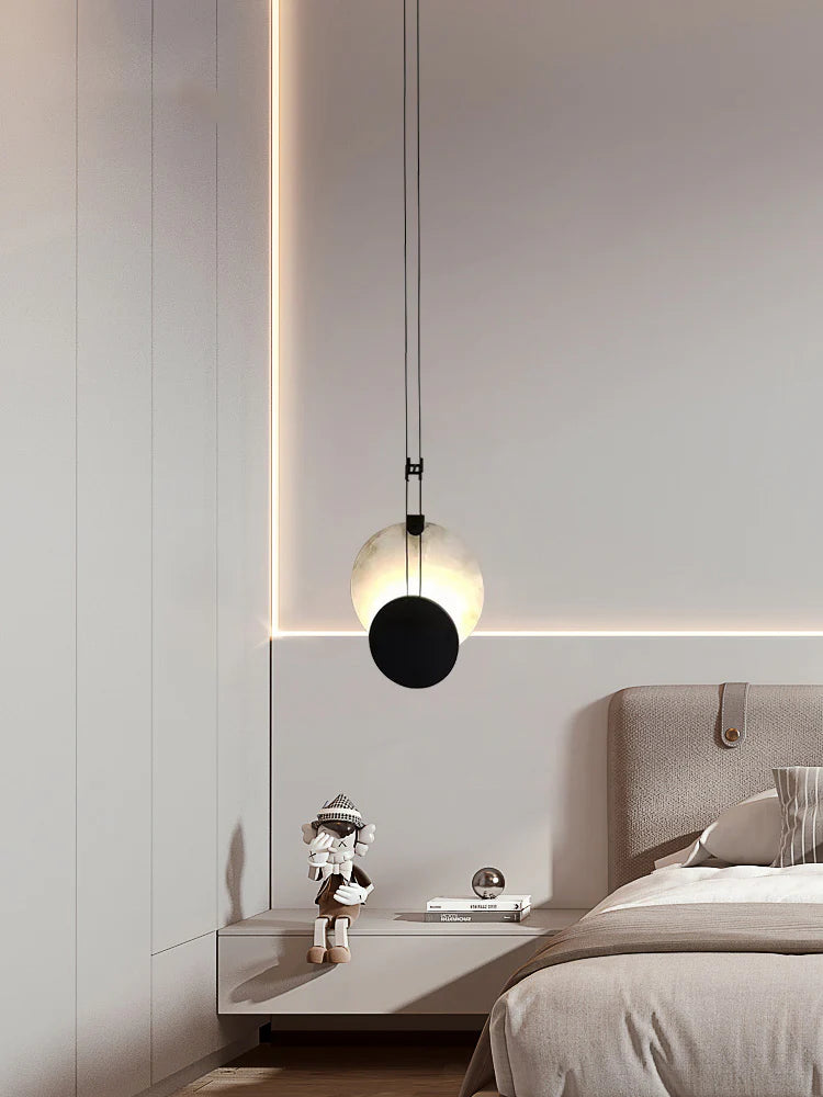 Black Paint Iron Disc Marble Pendant Lamp - Nuvé