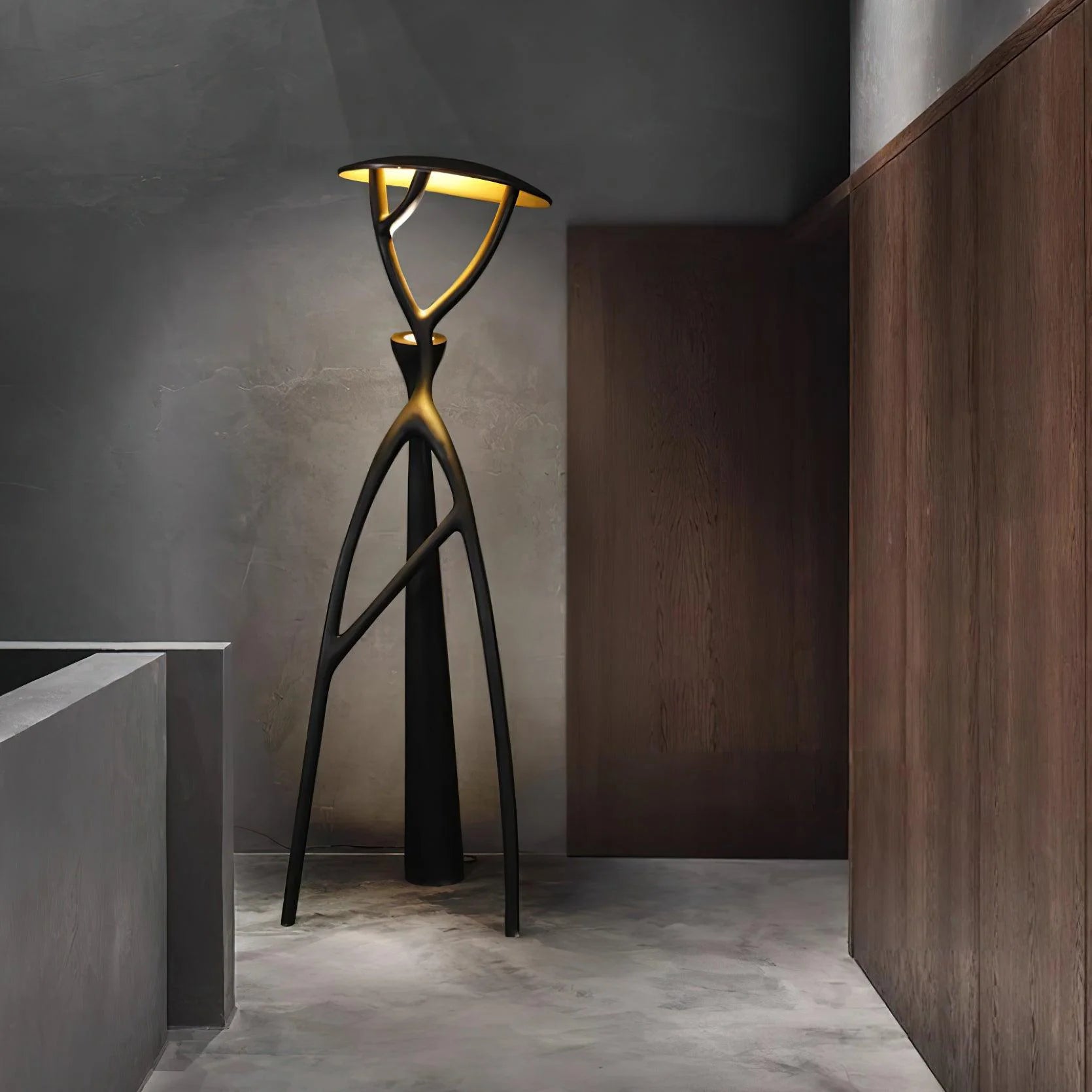 Blonski Black Statue Floor Lamp - Nuvé