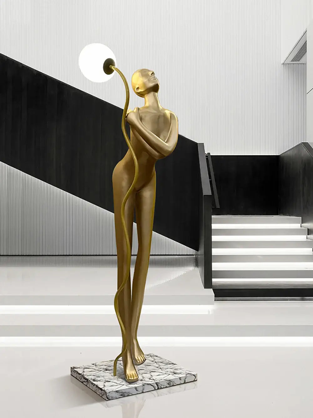 Body Art Venus Sculpture Floor Lamp - Nuvé