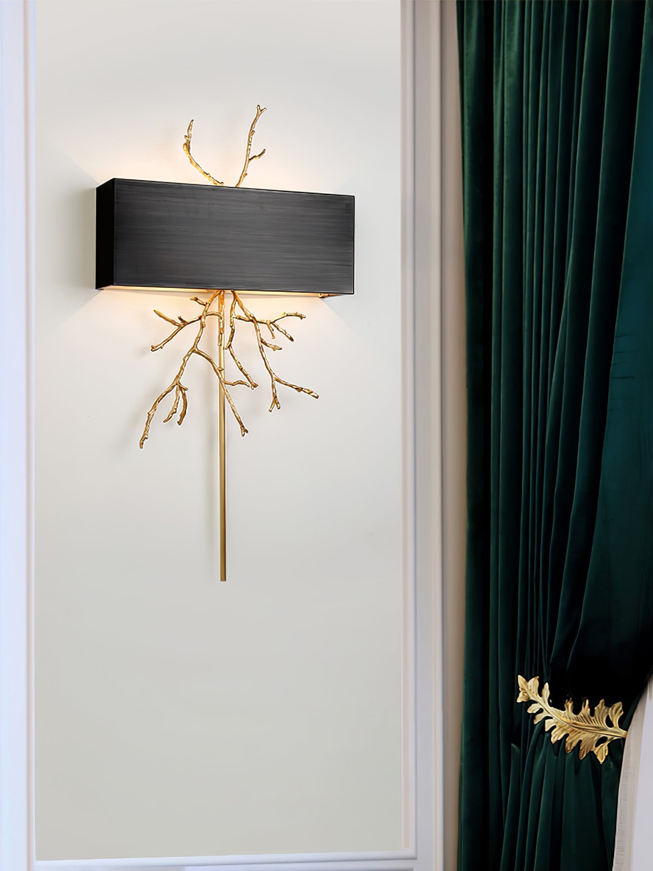 Brass Branch Wall Lamp - Nuvé