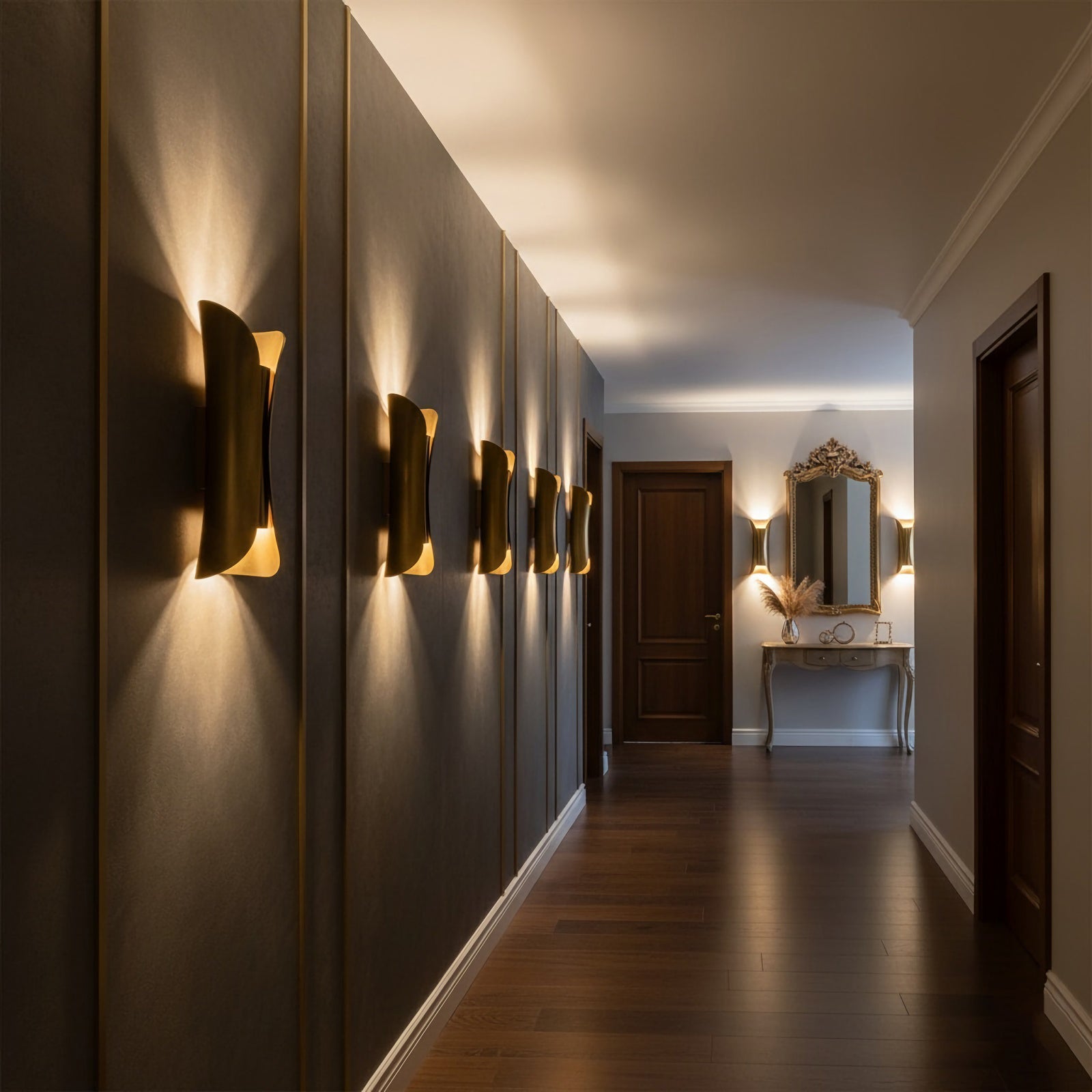 Bronze Modern Wall Lamp - Nuvé