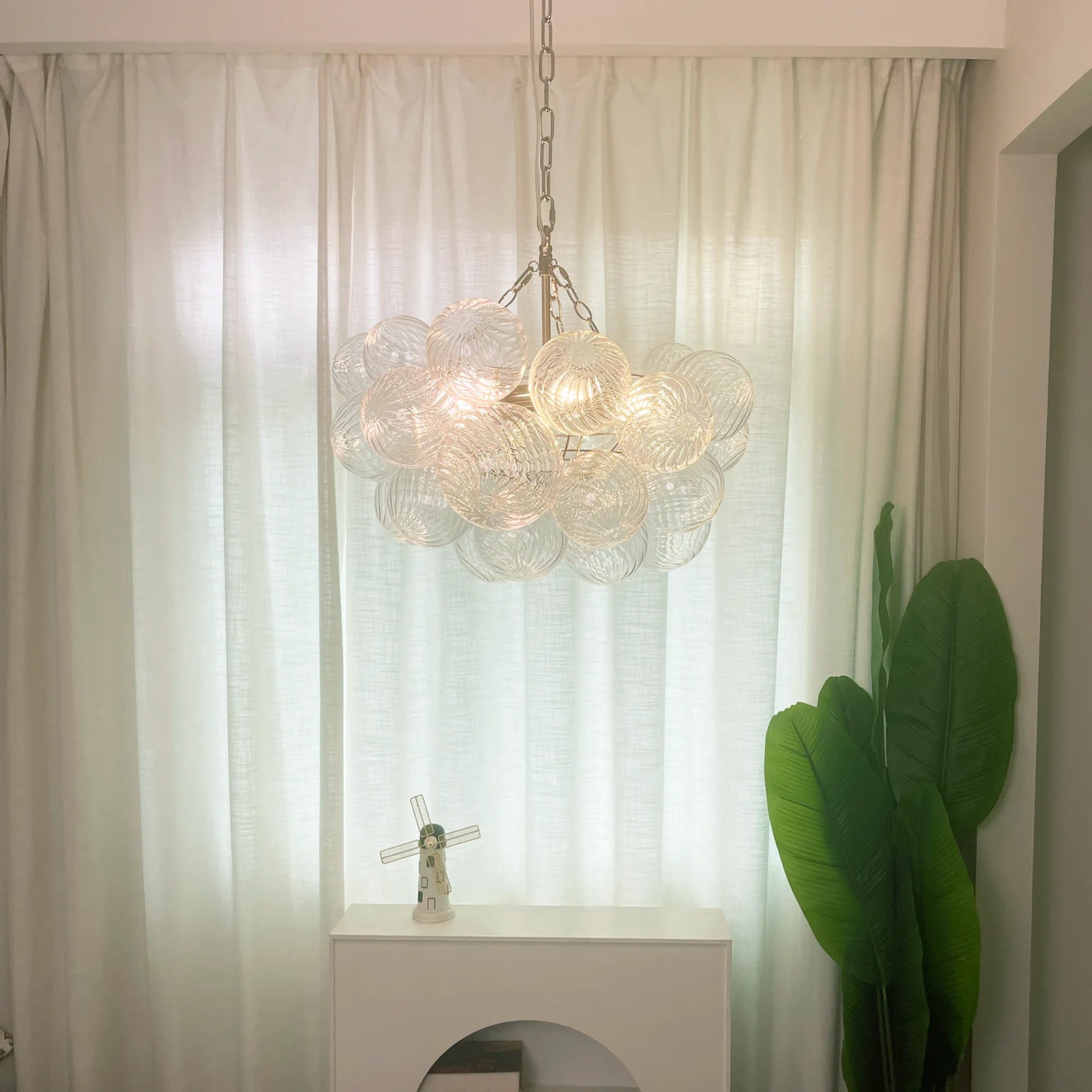 Bubbles Glass Ball Chandelier - Nuvé