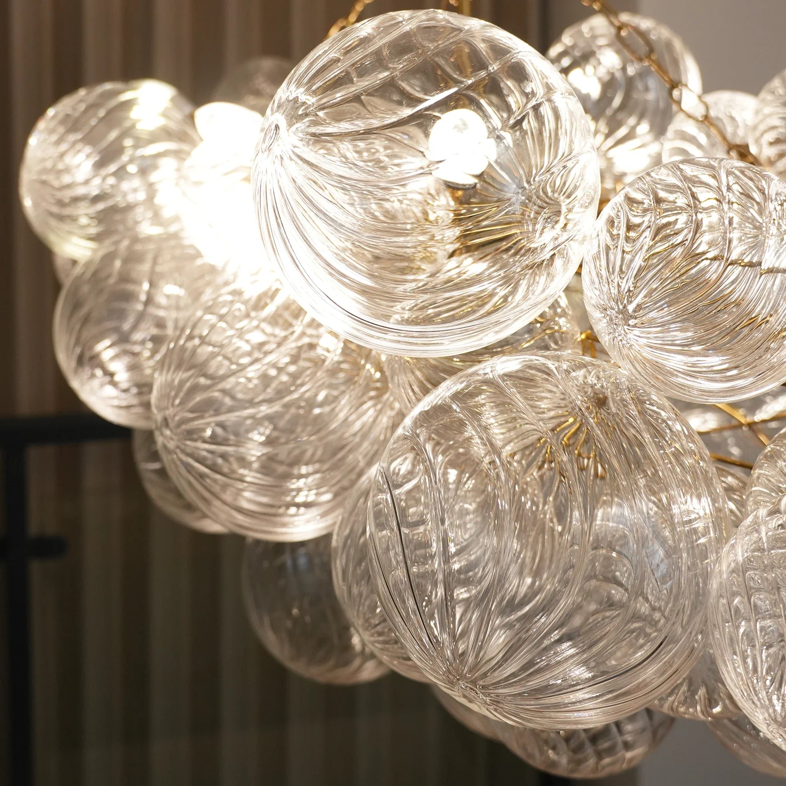 Bubbles Glass Ball Chandelier - Nuvé