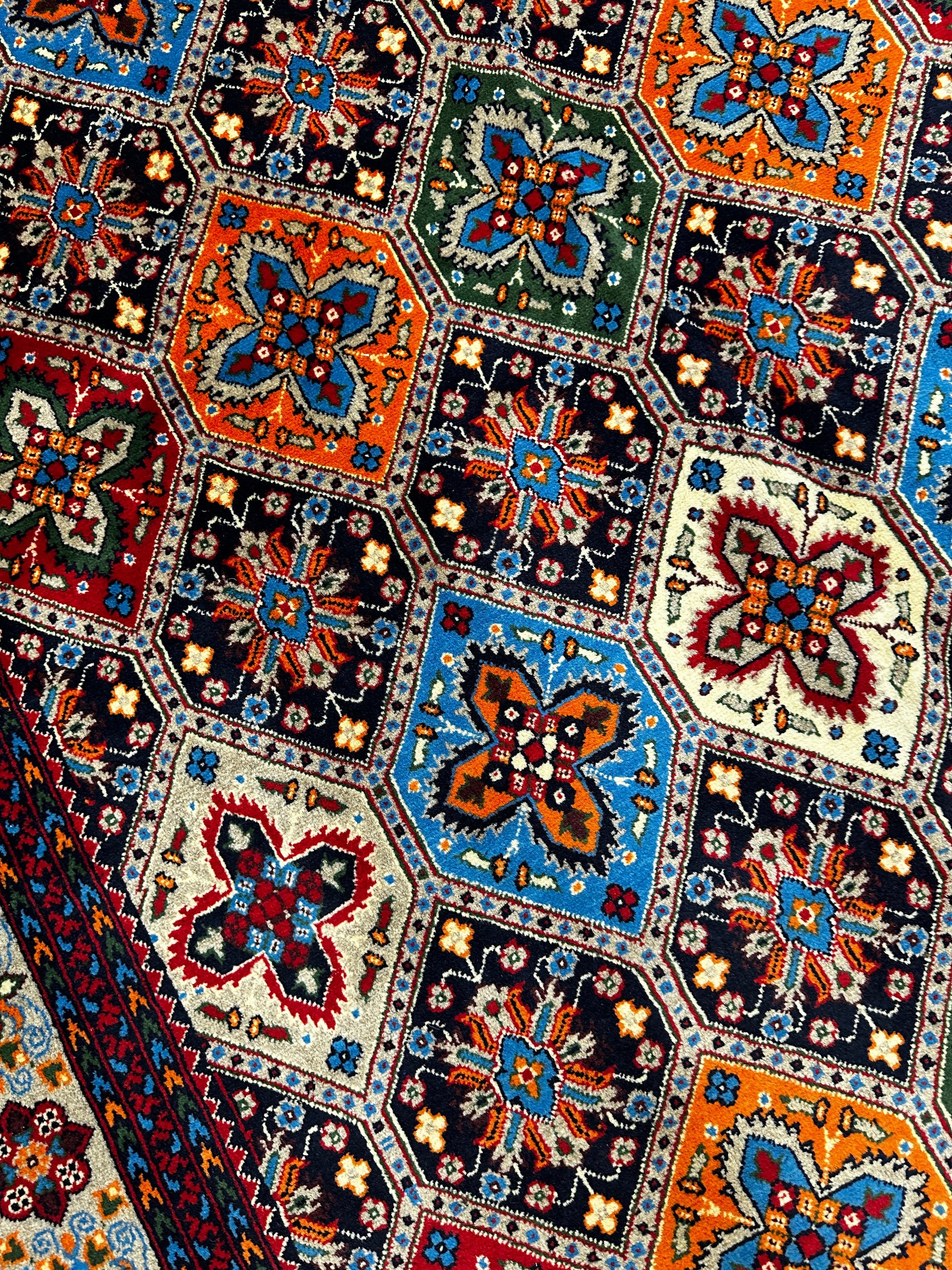 Hand-Knotted Afghani Kashi Wool Rug – 4’9″  x  6’10″ - Nuvé