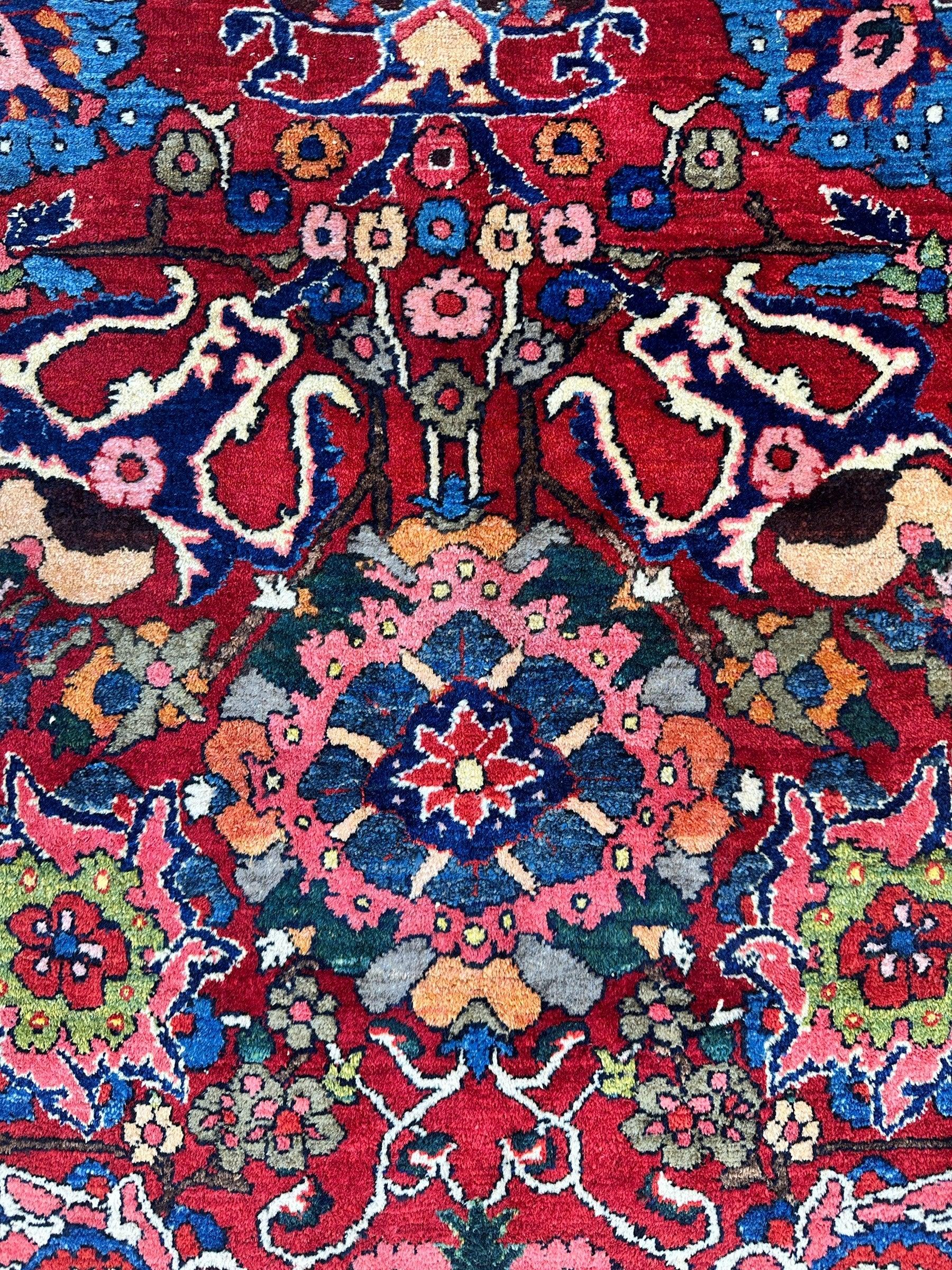 Antique Persian Bakhtiari Rug – Timeless Masterpiece 8'6" x 13'2" - Nuvé