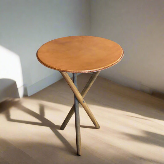 Cartas | Leather Picnic Table with Wooden Legs - Nuvé