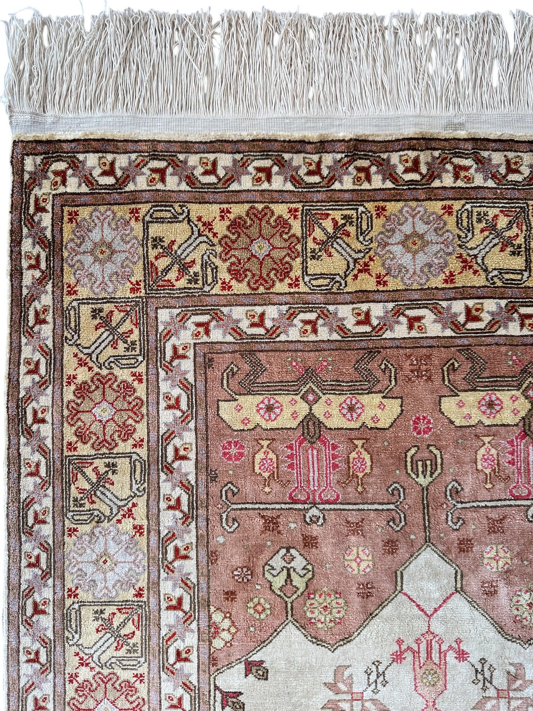 Luxurious Hand-Knotted Pure Silk Turkish Kayseri Rug – Intricate Floral & Geometric Design, 2’2” x 3’ - Nuvé