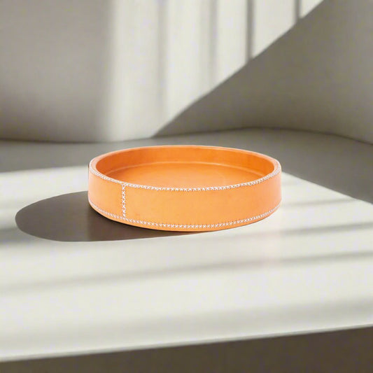 Cerro | 10.5" Round Cedar & Leather Tray - Nuvé