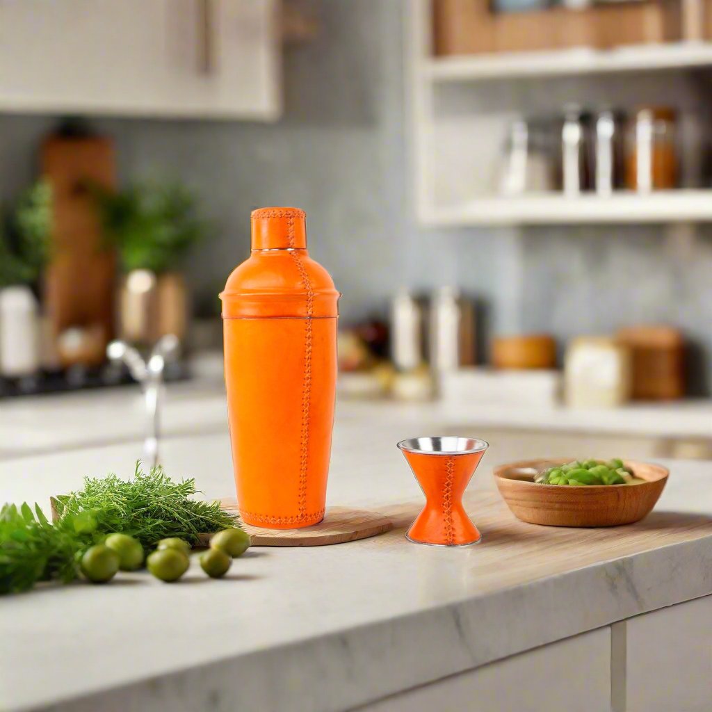 Salud | The All Leather Cocktail Shaker Collection - Nuvé