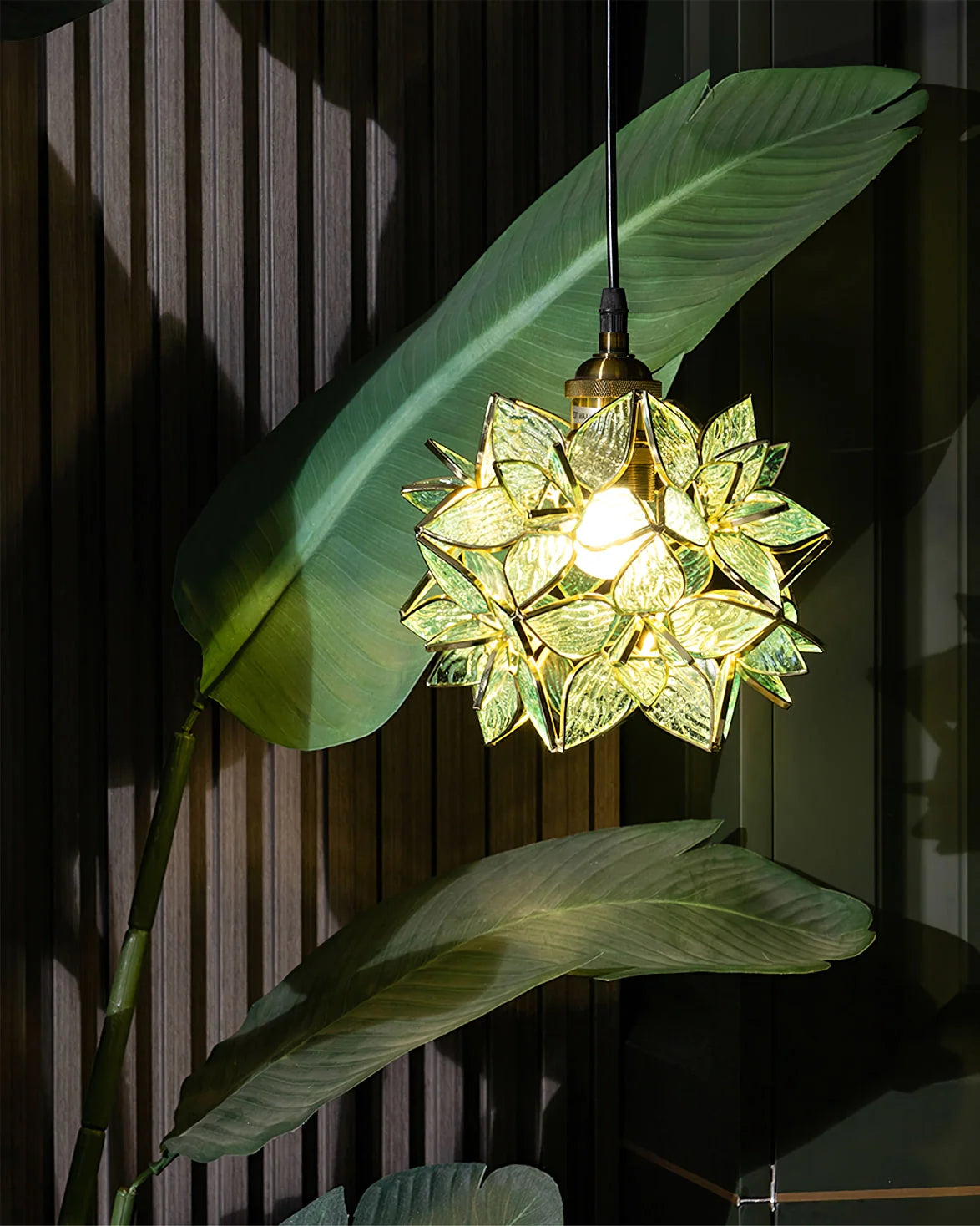 Capiz Pendant Lamp - Nuvé