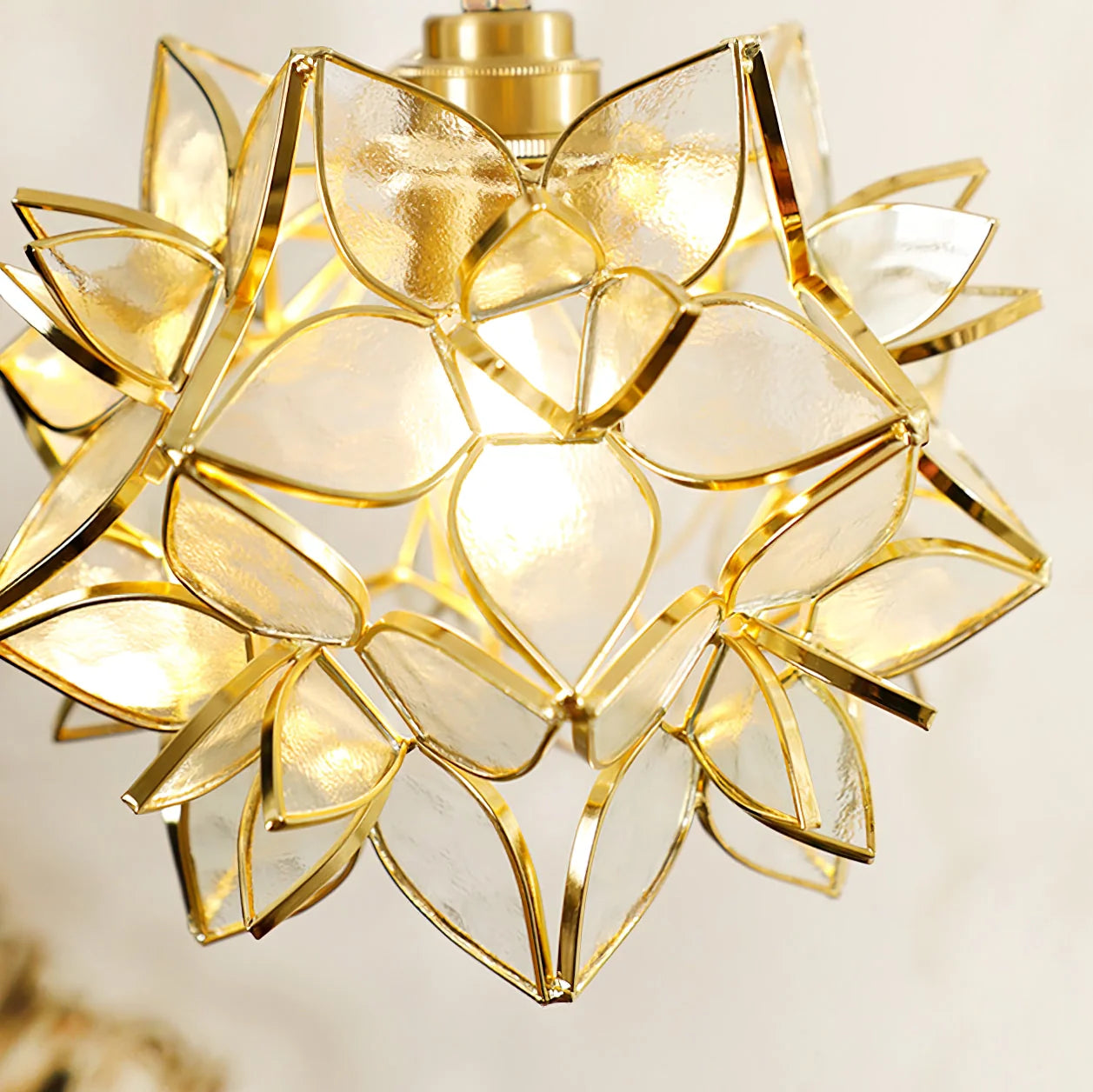 Capiz Pendant Lamp - Nuvé