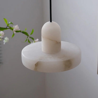 Carrara Alabaster Pendant Lamp - Nuvé