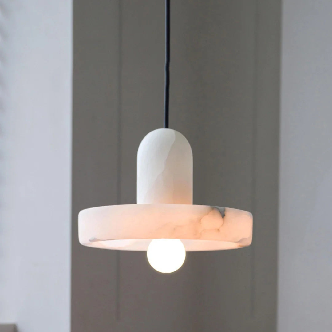 Carrara Alabaster Pendant Lamp - Nuvé