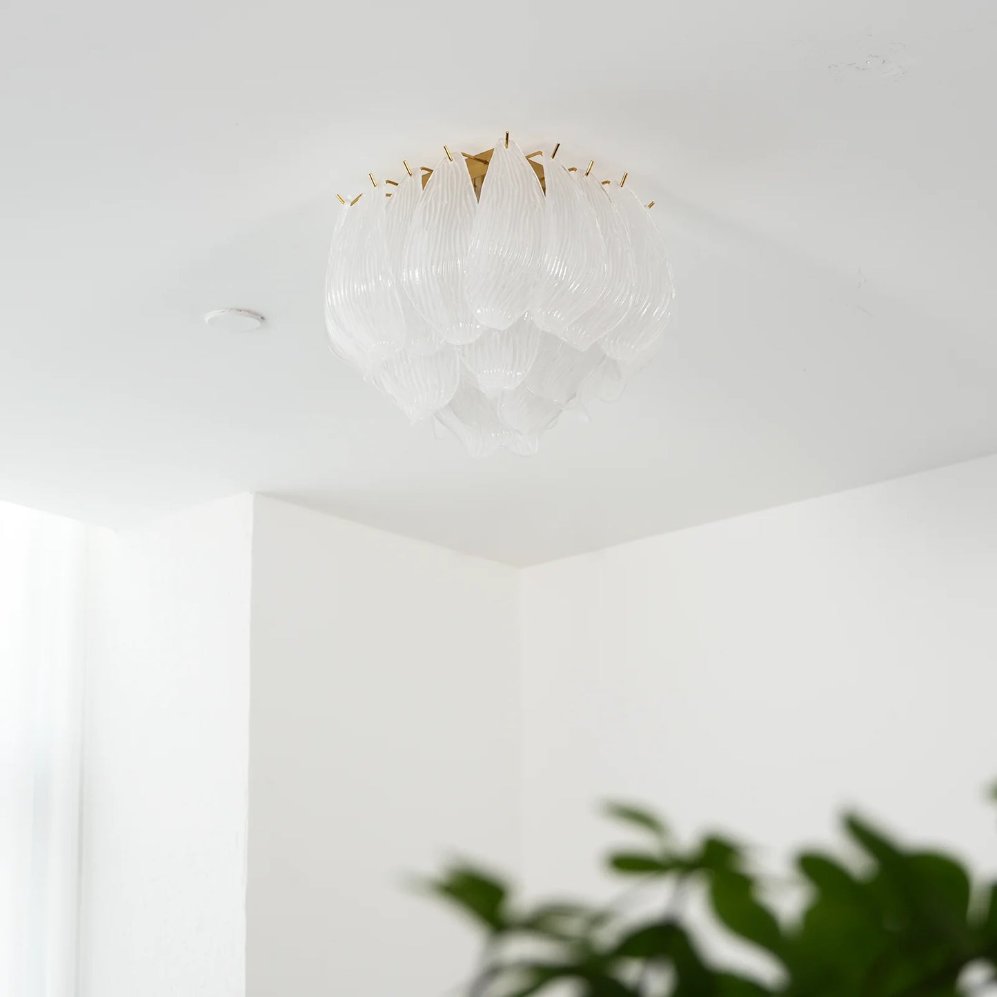 Carved Glass Leaves Murano Ceiling Lamp - Nuvé