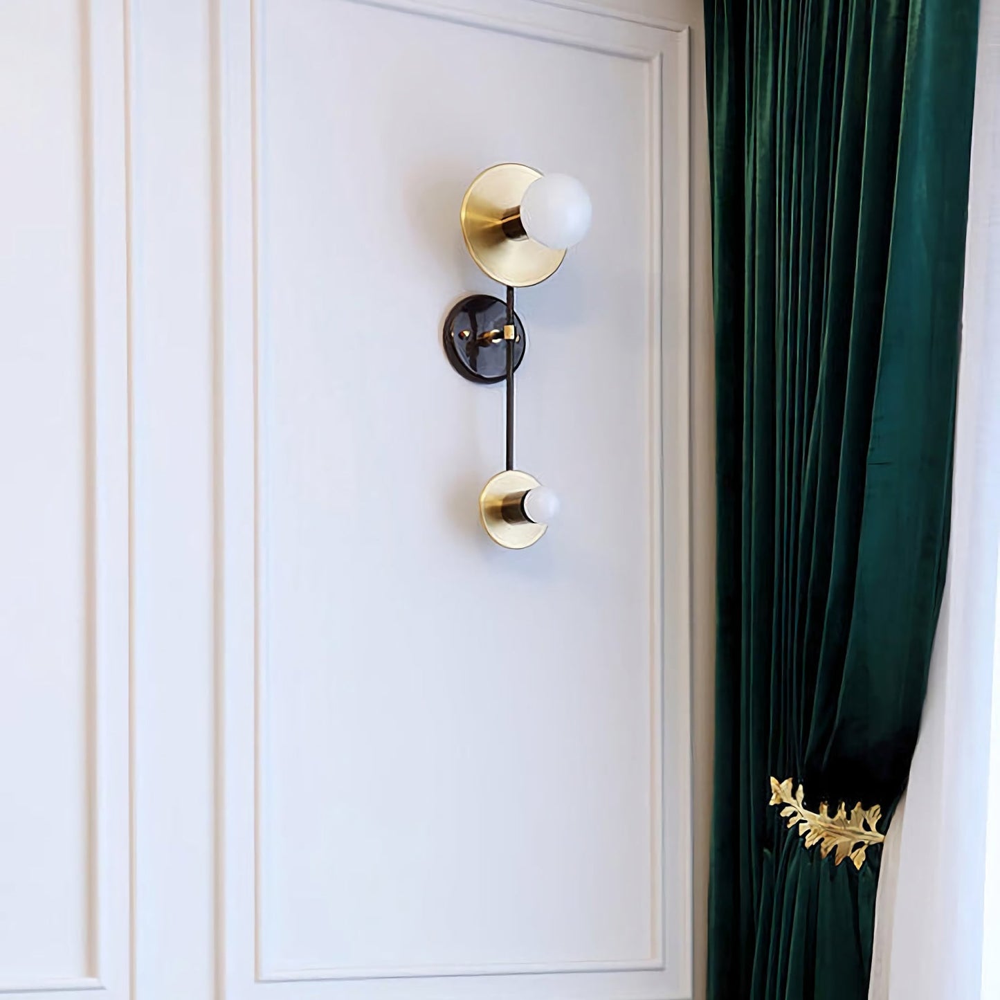 Contemporary Geometric Composition Wall Lamp - Nuvé