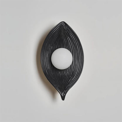 Contemporary Nordic Leaf Resin Wall Lamp - Nuvé