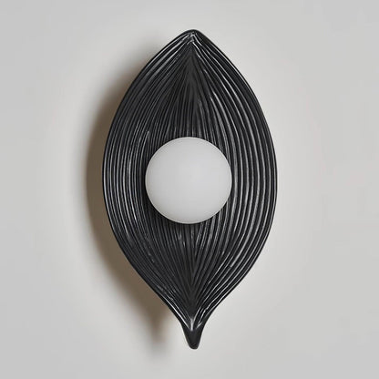 Contemporary Nordic Leaf Resin Wall Lamp - Nuvé
